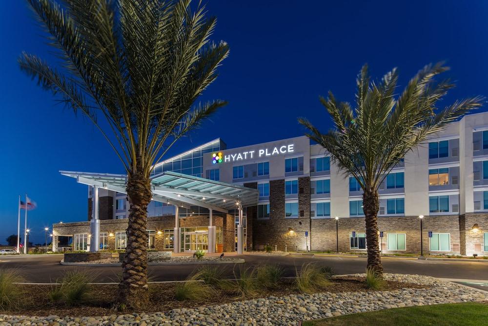 Hyatt Place Delano Buitenkant foto