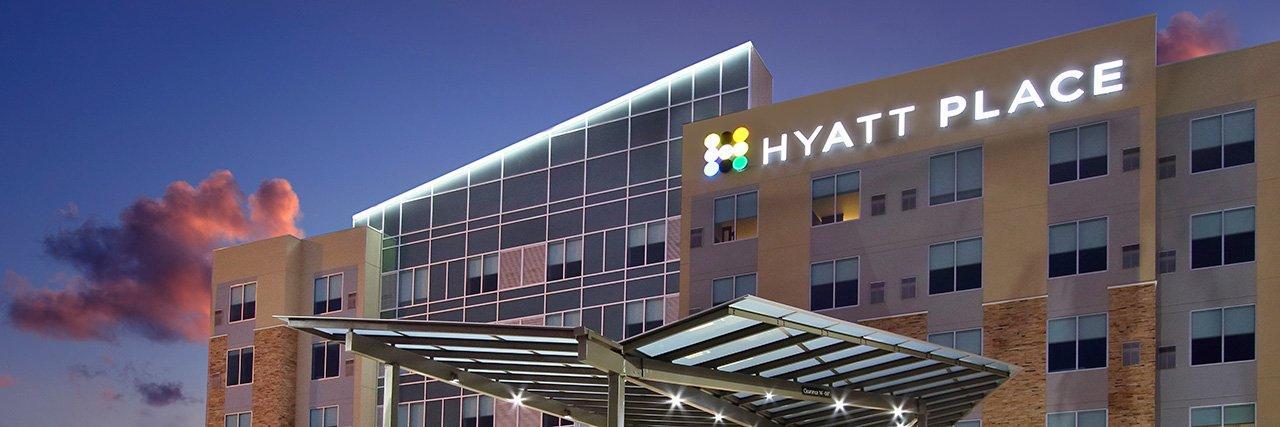 Hyatt Place Delano Buitenkant foto