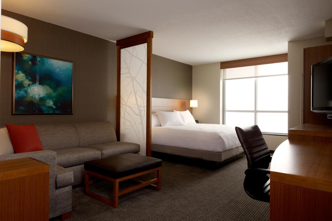 Hyatt Place Delano Buitenkant foto